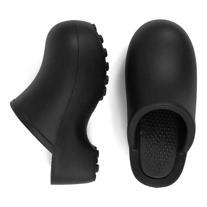 Praying Clogs