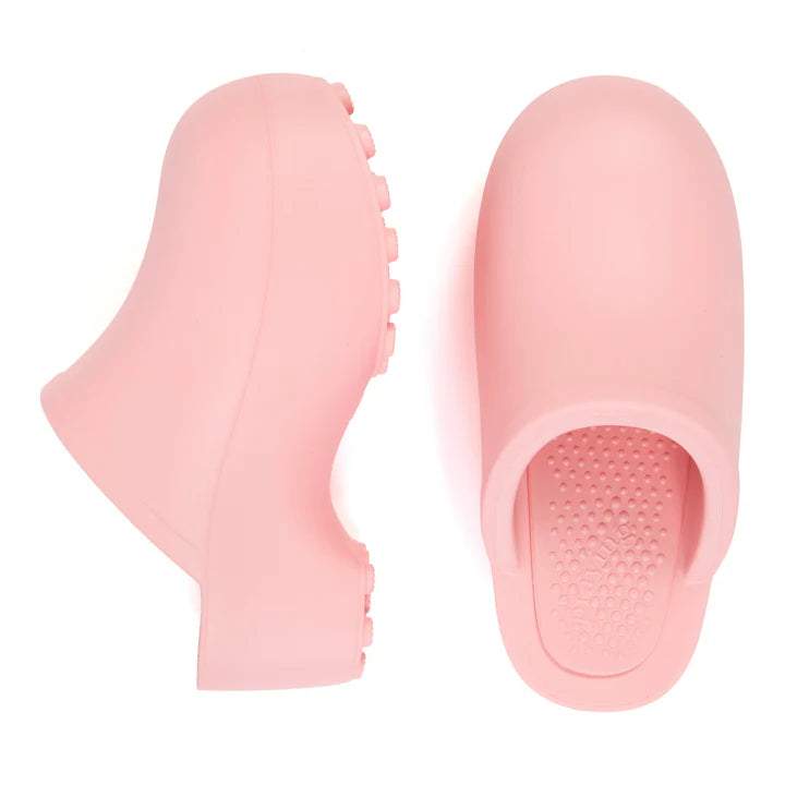 Praying Clogs