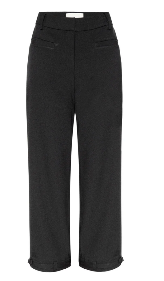 Buckle Capri Pants