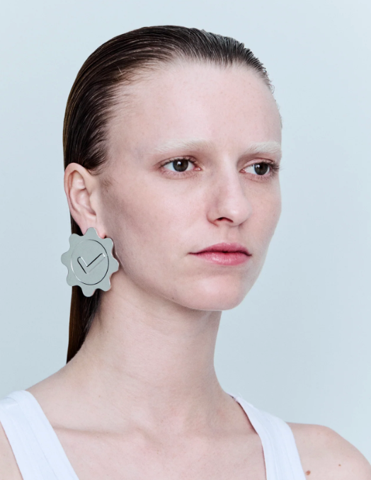 Giant Verified Earring
